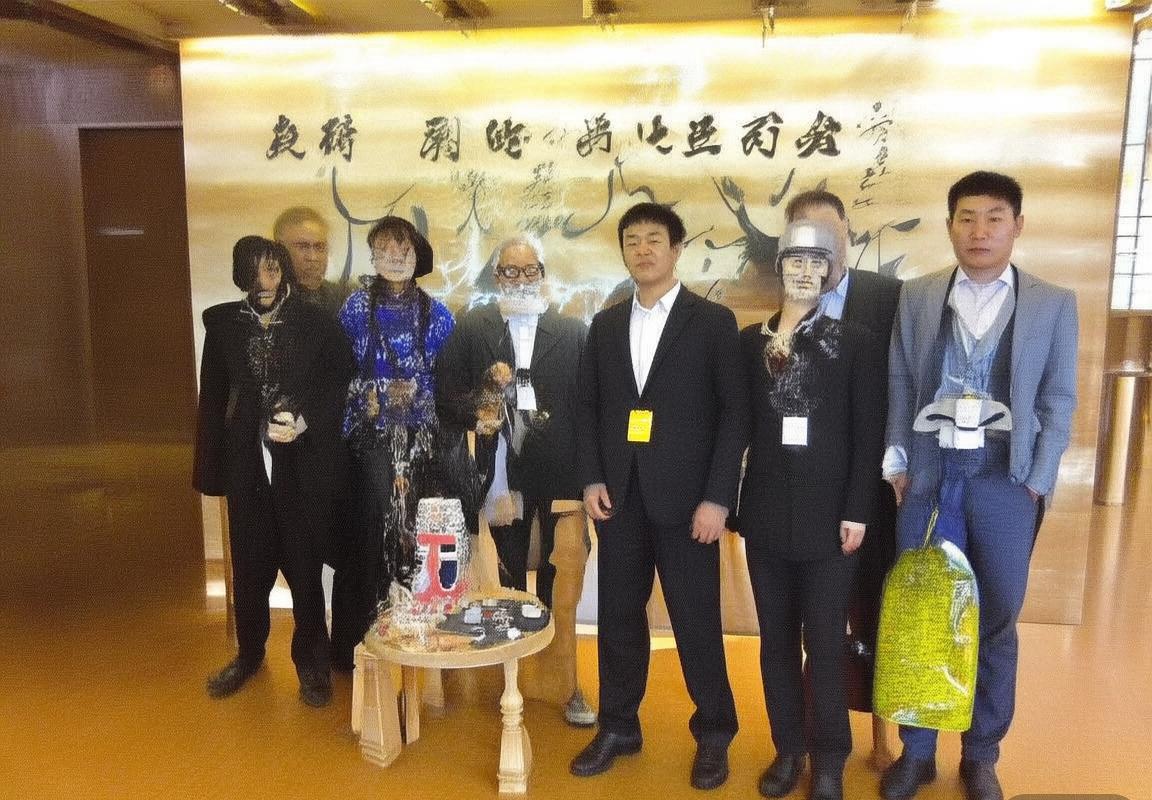 巴塞罗那VS比利亚雷亚尔：巅峰对决中的控球与反击战术解析(图1)